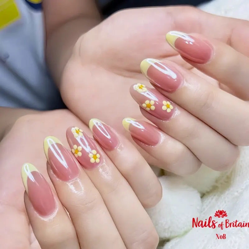 Nails of Britain — Nail salon in Birmingham